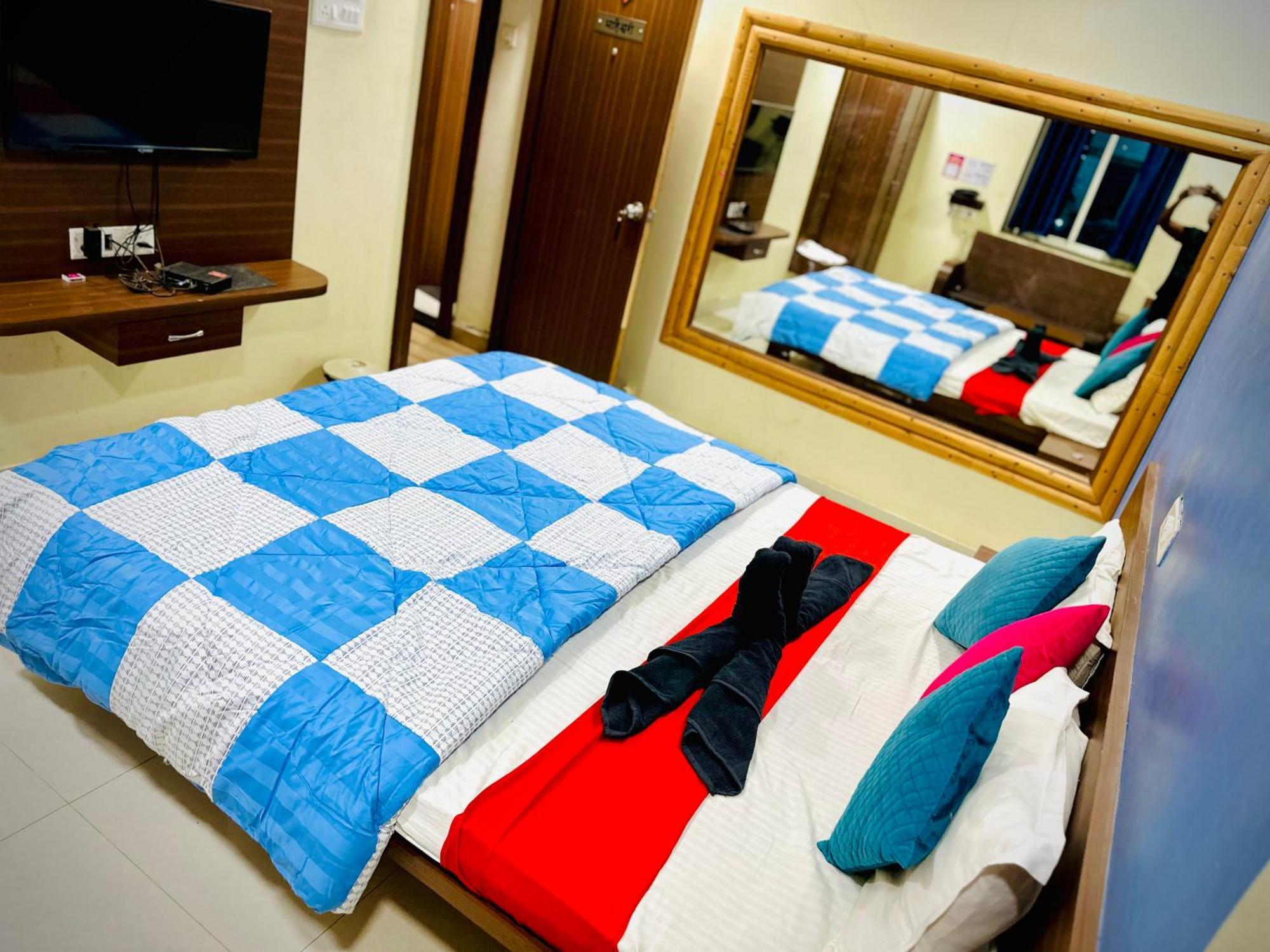 Hotel Sawai Executive Jadhavwadi Dış mekan fotoğraf