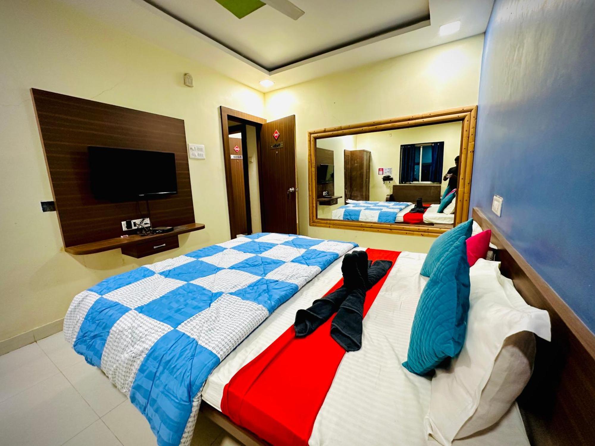Hotel Sawai Executive Jadhavwadi Dış mekan fotoğraf
